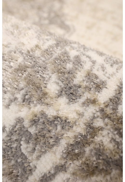 Traditional Cadiz rug by Surefit Carpets featuring intricate patterns and warm colors, suitable for living rooms and bedrooms.